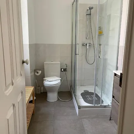 Groovy M2 R3 - Amazing Double With En-suite Bathroom Pensjonat Lizbona