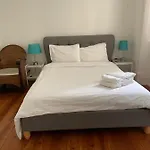 Groovy M2 R3 - Amazing Double With En-suite Bathroom Gæstehus Lisboa