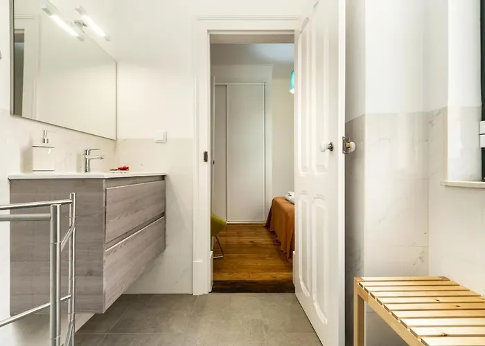 Groovy M2 R3 - Amazing Double With En-suite Bathroom Affittacamere Lisbona